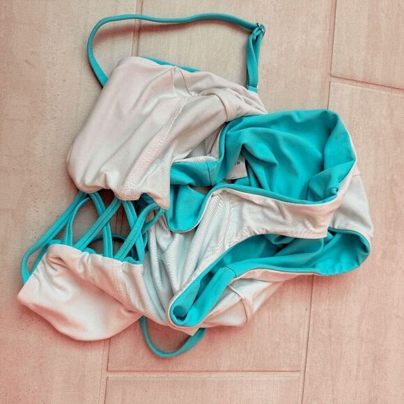 Dippin' Daisy's Bliss One Piece Bathing Suit Crisscross Style Plunging Neckline - Picture 7 of 7